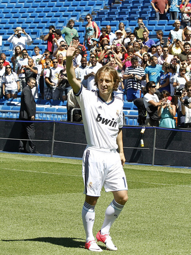 《野狗子》细节要点：非3A游戏 可操作的角色非常多！