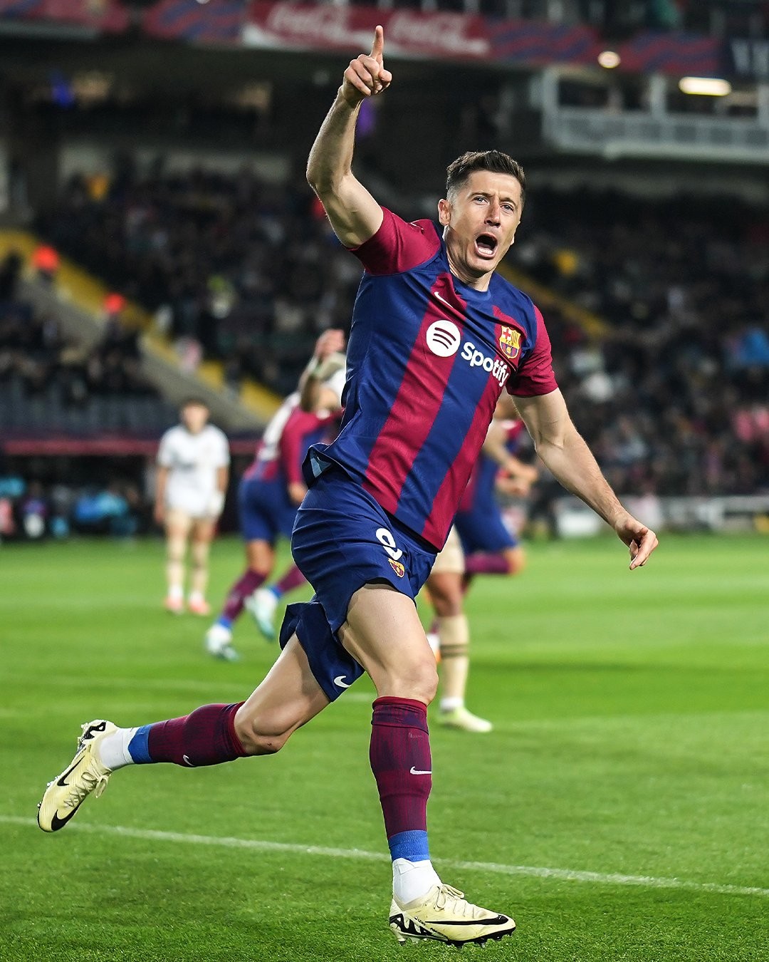 终于赢了！雷霆终结对马刺三连败