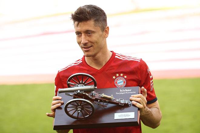 比尔·西蒙斯称独行侠队可能用安东尼·戴维斯，换尼克斯队的唐斯